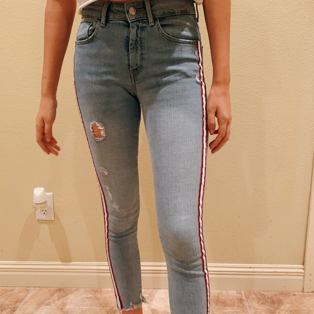 Zara jeans with stripe on the side